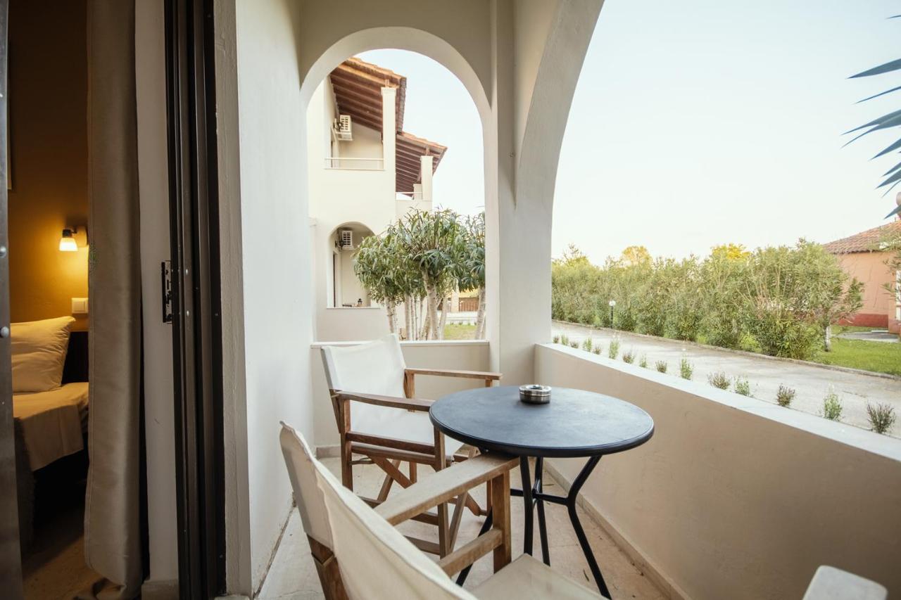 Parakladi Seaside Retreat Melíkia Kültér fotó